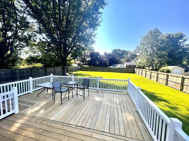 Building Photo - Single Level Home in Bridgewater