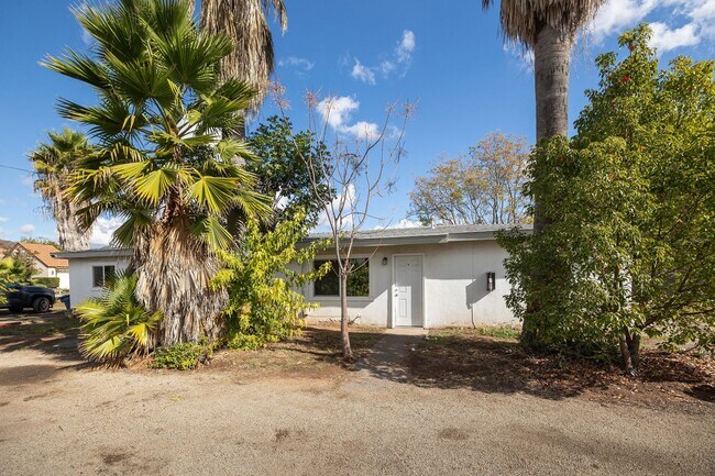 Building Photo - 767 Ball Ave