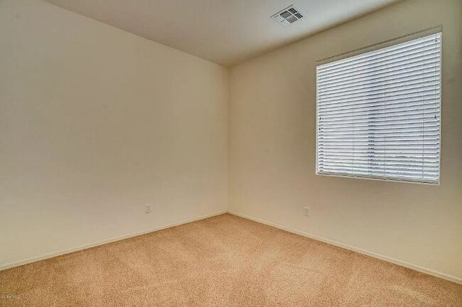 Building Photo - 3470 E Riopelle Ave