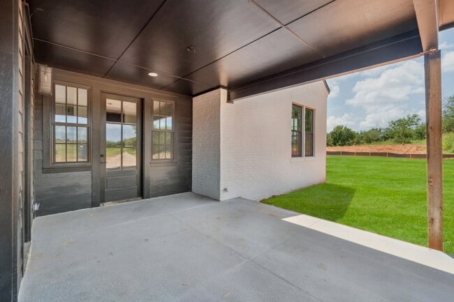 Building Photo - Natural Soul, Modern Flow, Your Boho Escape Awaits!