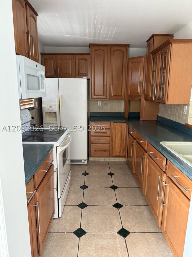 Building Photo - 14180 SW 84th St