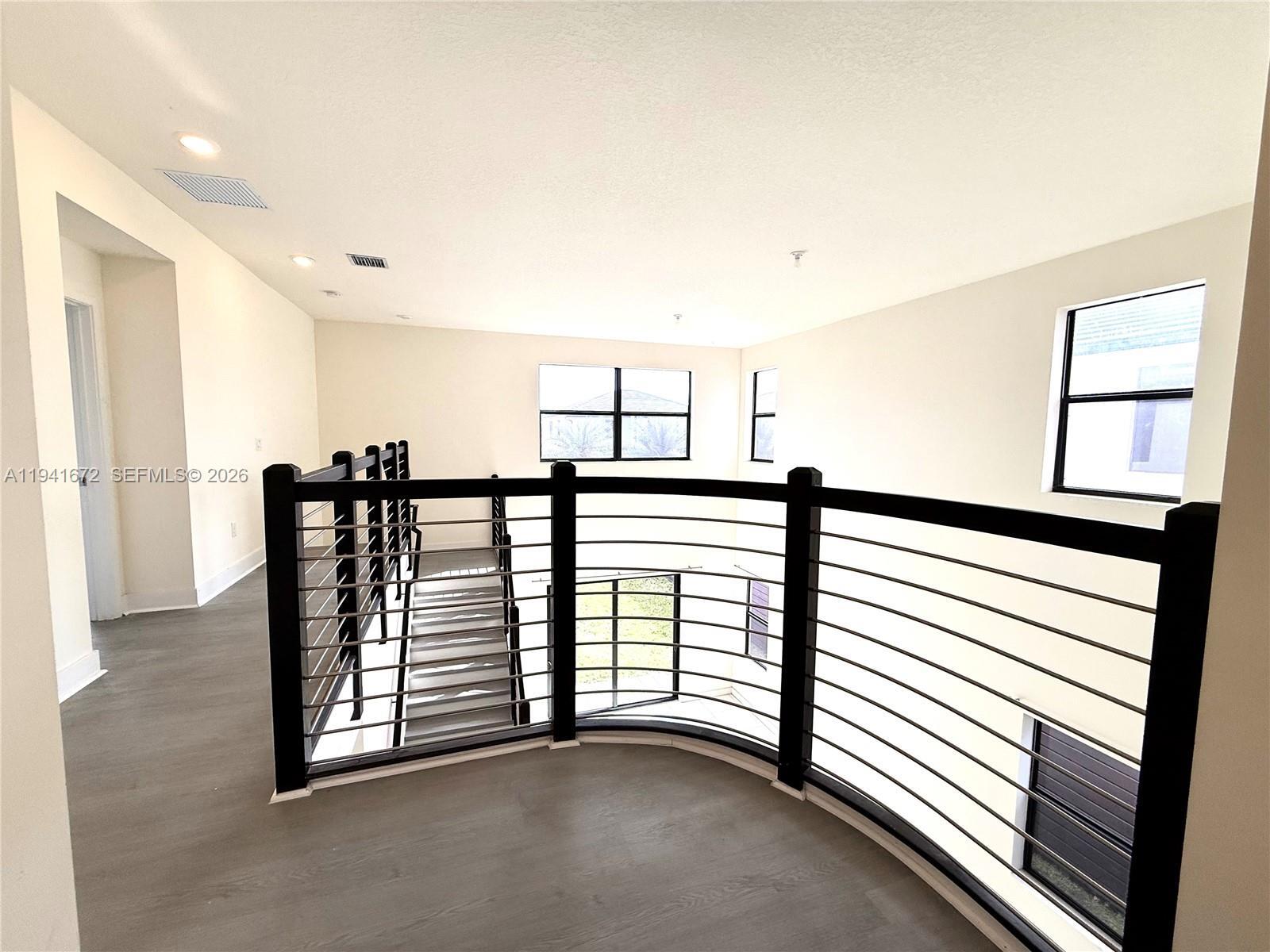 Building Photo - 8981 NW 154th Ter