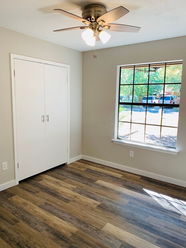 Building Photo - 1709 Mexican Plum Trl