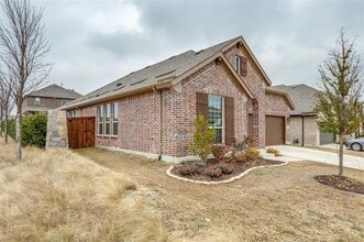 Building Photo - 1600 Bird Cherry Ln