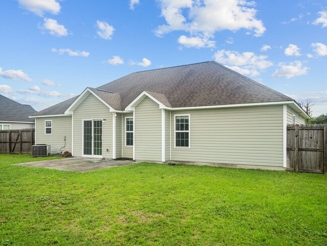 Building Photo - Welcome to Canons Edge!