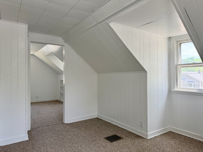 Building Photo - 2809 Bildahl St