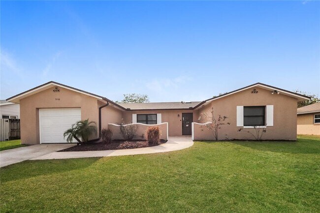 Building Photo - 5116 N Woodcrest Dr