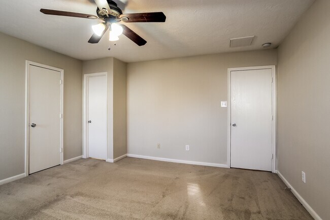 Building Photo - 8107 Sanders Glen Ln