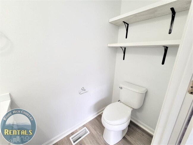 Building Photo - 186 Grandfather Farms Rd