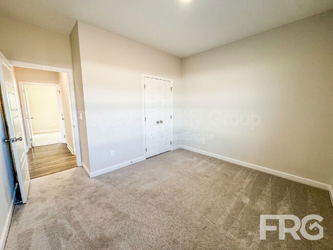 Building Photo - 101 Creeks Edge Dr