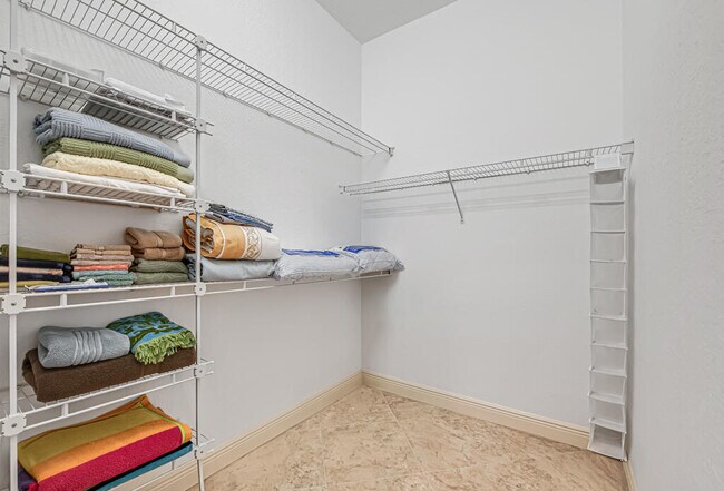 Building Photo - 9786 Midship Way