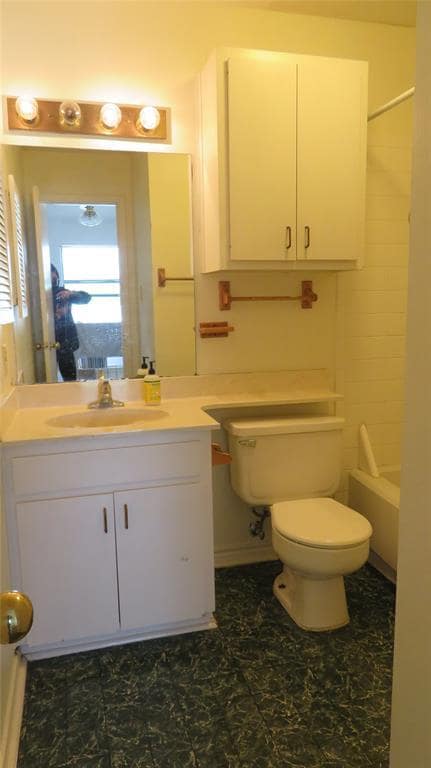 Building Photo - 106 E 30th St