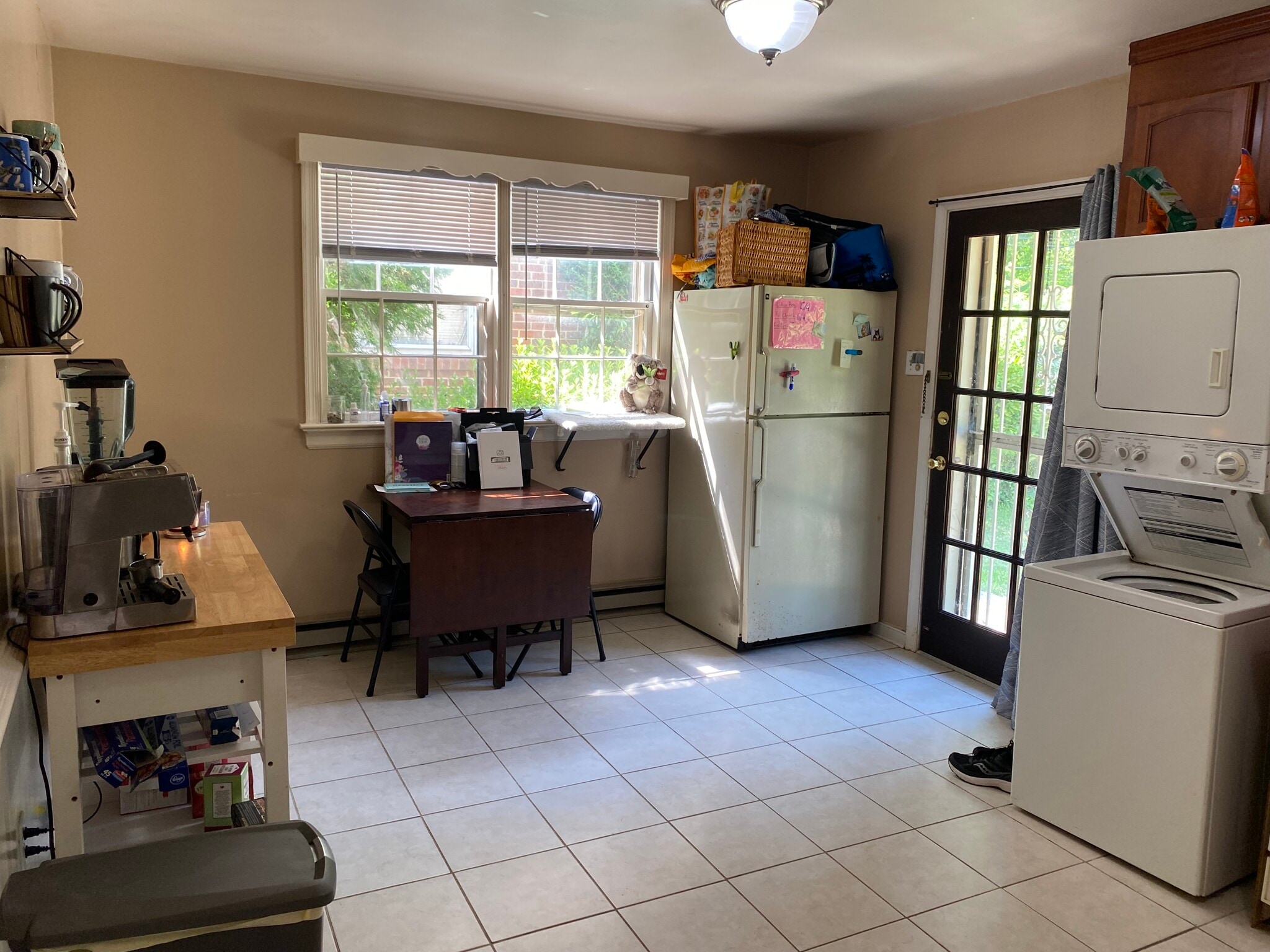 Eat-in kitchen - 3004 Douglasdale Rd