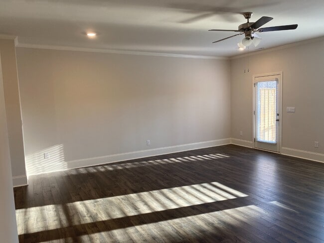 Building Photo - Modern 3-Story Townhome Near Woodstock High & Middle School