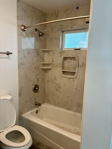 Building Photo - 691 Requeza St