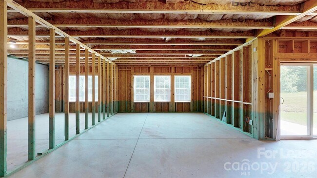 Building Photo - 15718 Aviary Orch Wy