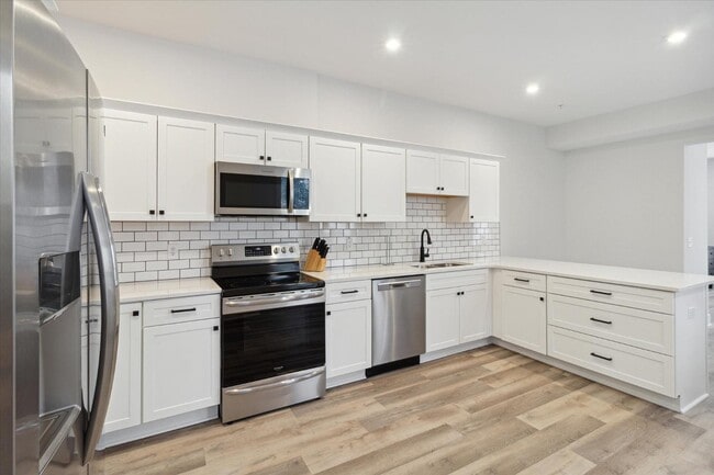 Building Photo - 1164 Terrace St