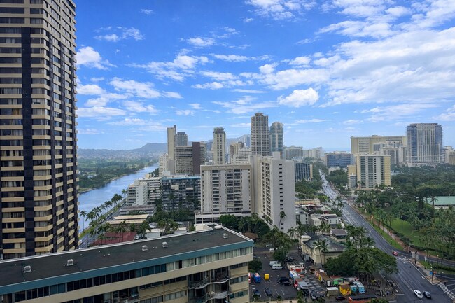 Building Photo - Live at the Gateway to Waikiki – Waikiki Landmark