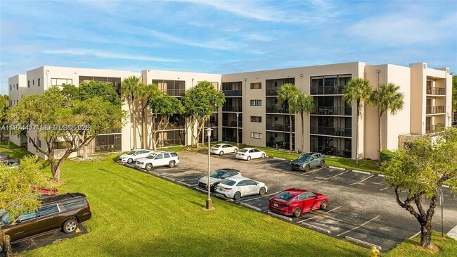 Building Photo - 8400 SW 133rd Avenue Rd