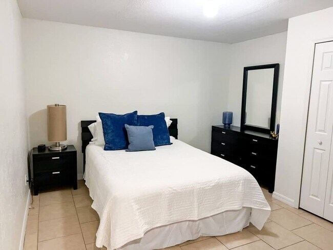 Building Photo - 37132 Grassy Hill Ln