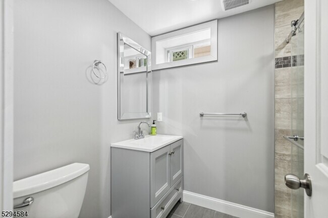 Building Photo - 26 Genevieve Ave