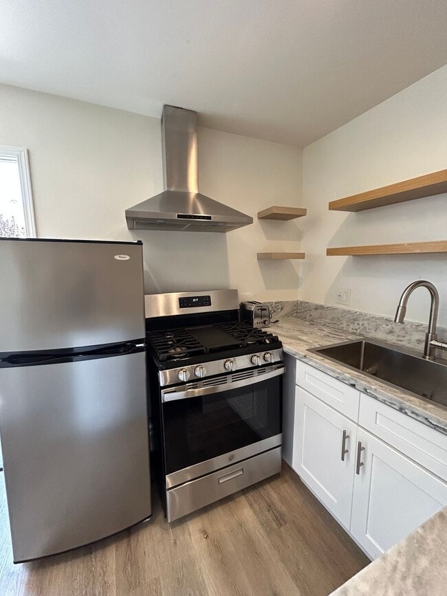 Building Photo - 4432 Falcon Ave