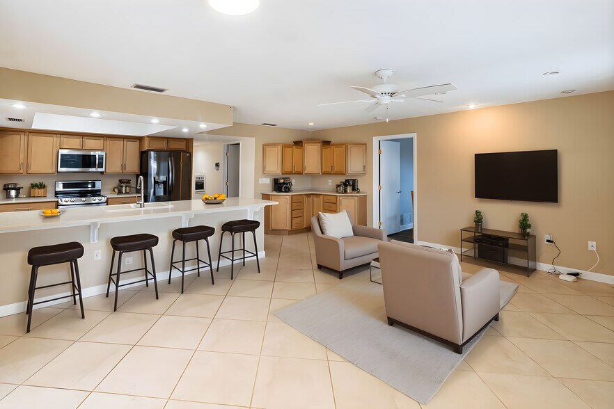 Building Photo - 1036 N Cypress Point Dr
