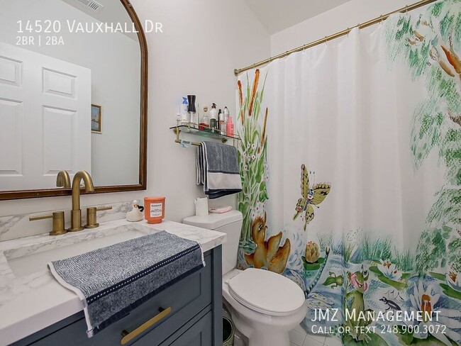 Building Photo - 14520 Vauxhall Dr