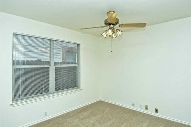 Building Photo - 2201 Kaiser Dr