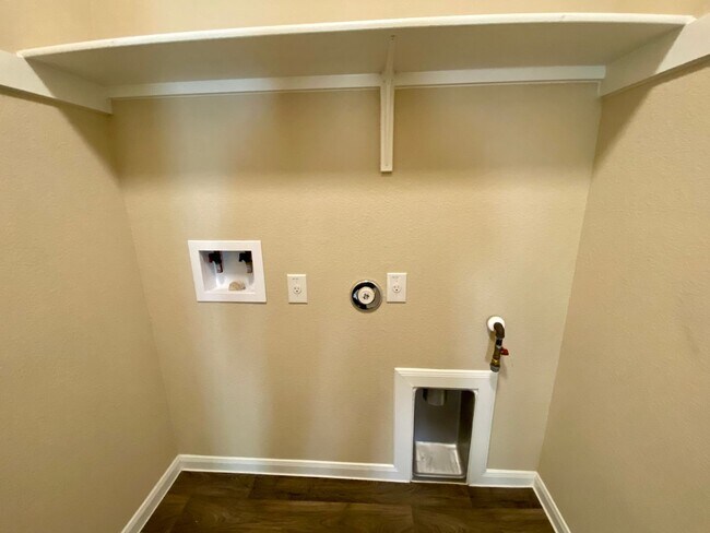 Building Photo - 3012 Tilmon Ln.