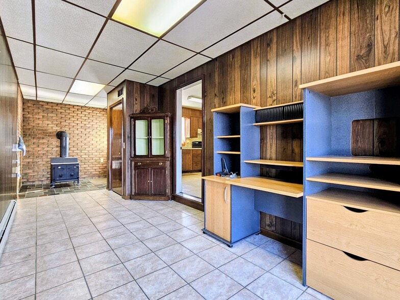 Building Photo - 8409 Lancaster Ave