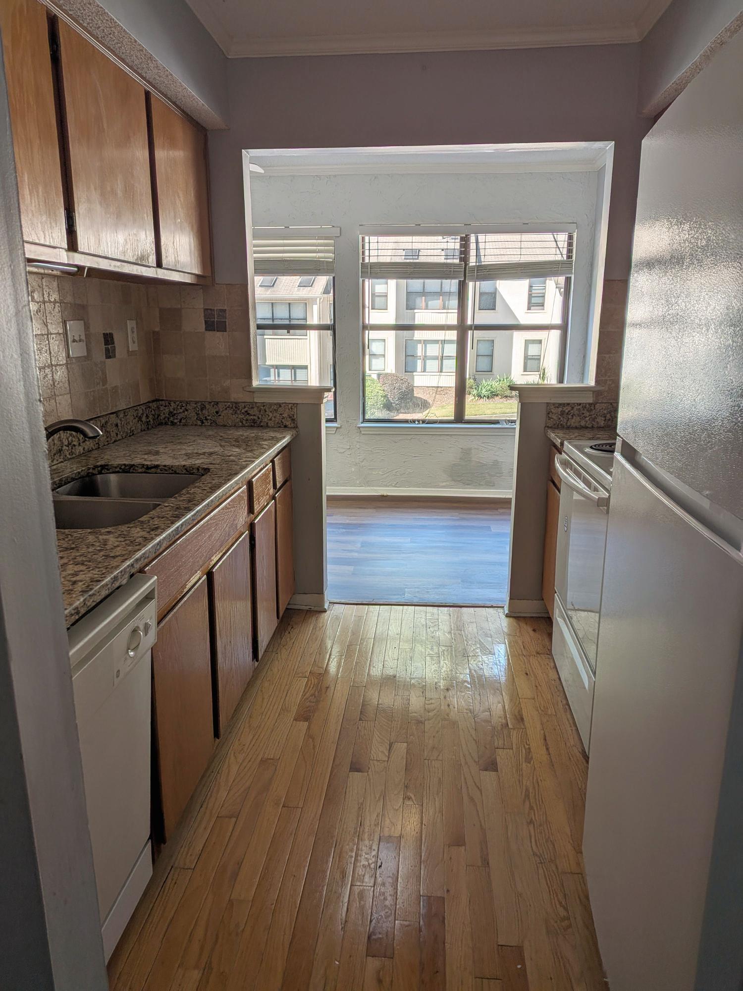 Building Photo - 2711 Huntingdon Chase