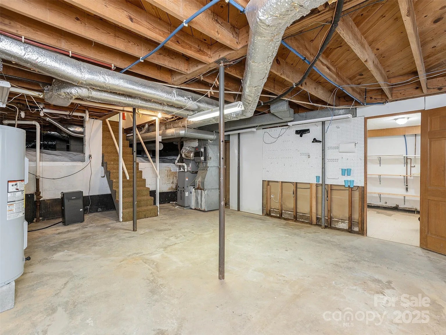 Building Photo - 1101 Cherokee Dr