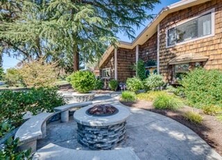 front yard fire pit - 4569 E Alamos Ave