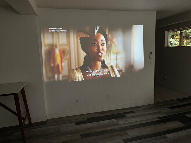 Building Photo - 3201 SW Sherwood Pl