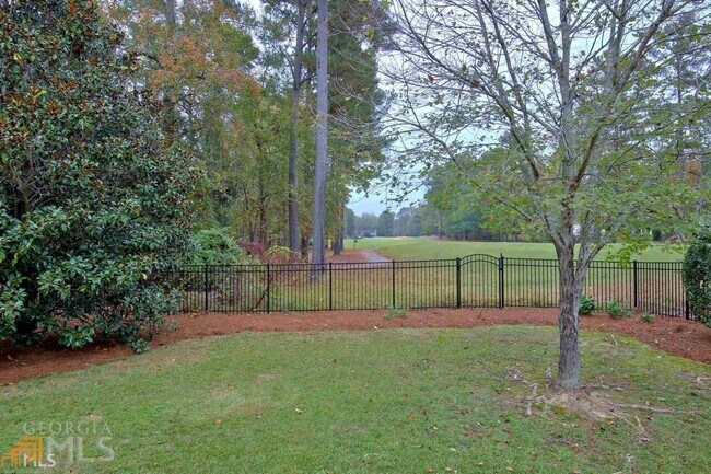 Building Photo - 404 Burgess Point