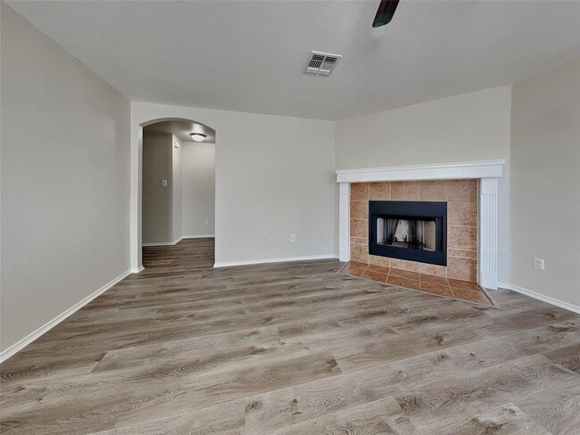 Building Photo - 228 Fall Creek Dr