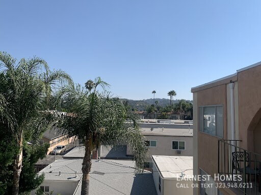 Building Photo - 14850 Hesby St