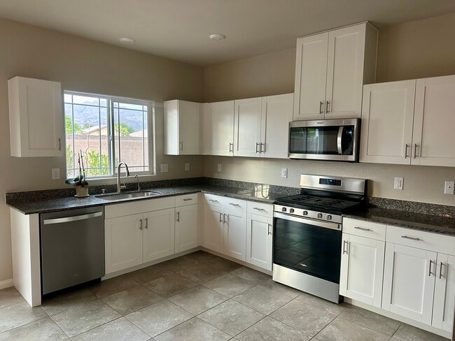 Building Photo - 3816 Antilia Ave