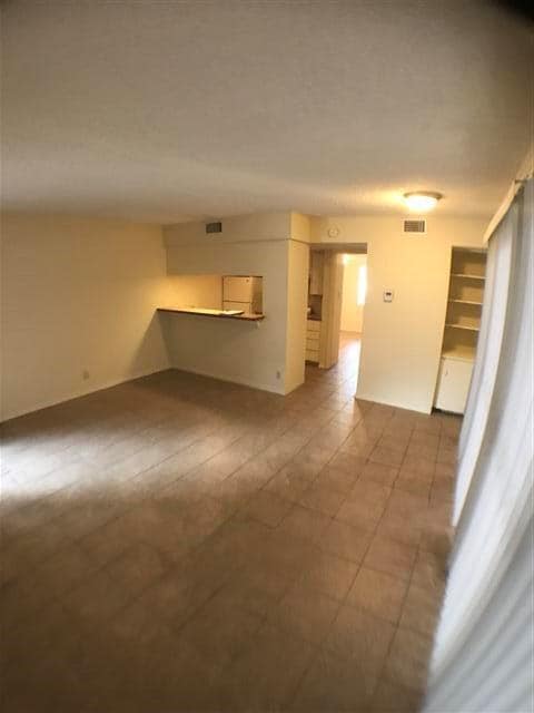 Building Photo - 2610 Salado St