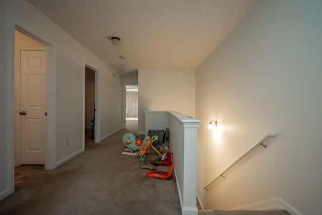 Building Photo - 213 Sidney Lanier Ave