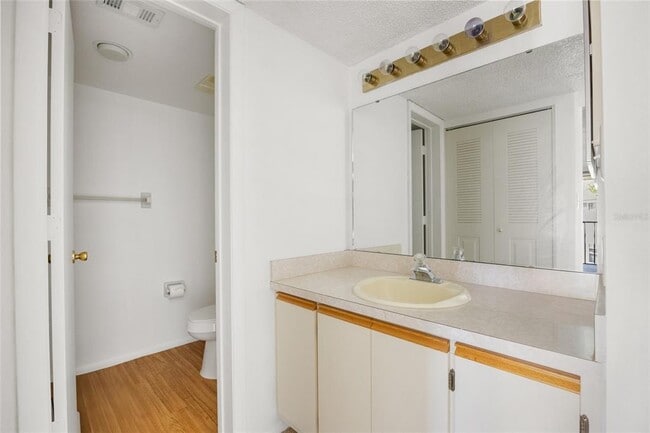 Building Photo - 19505 Quesada Ave