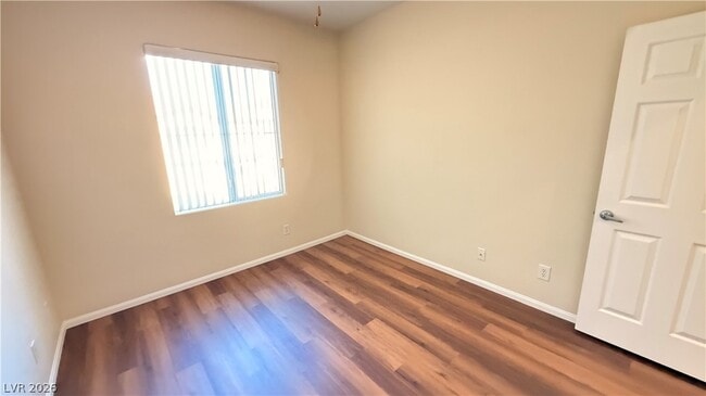 Building Photo - 1525 Spiced Wine Ave