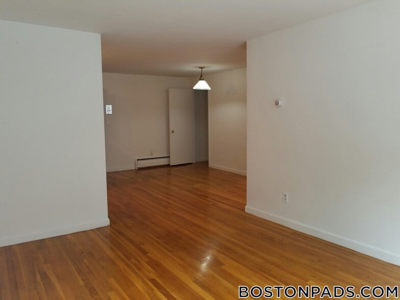 Building Photo - 50 Evergreen St