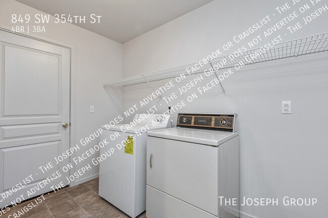 Building Photo - 849 SW 354th St