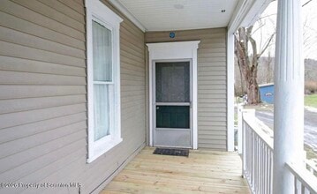 Building Photo - 277 Riverside Dr