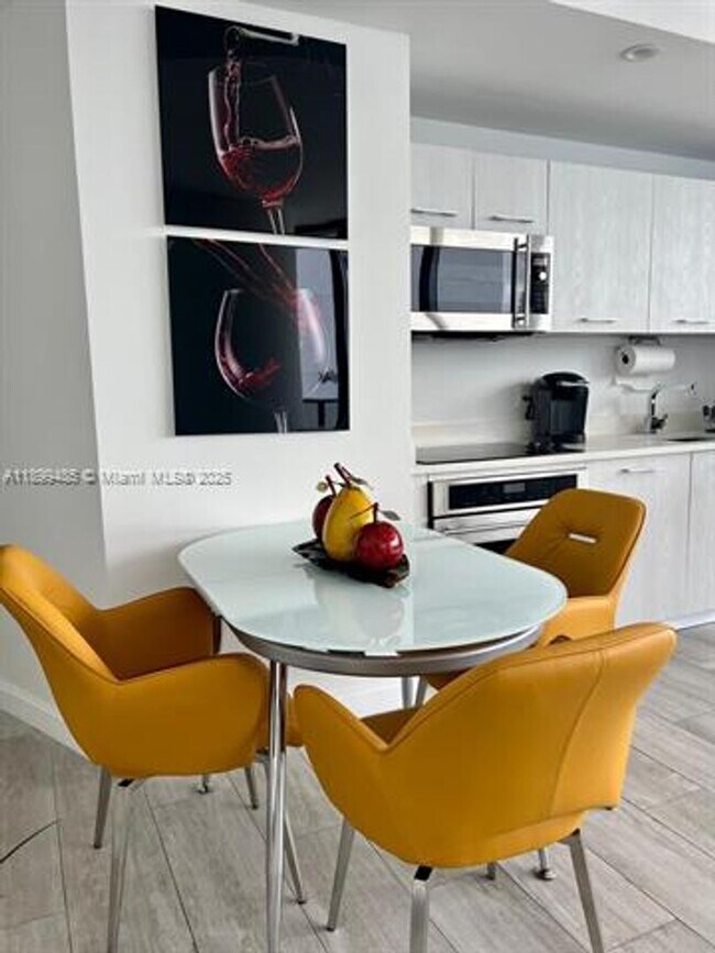 Building Photo - 55 SW 9th St