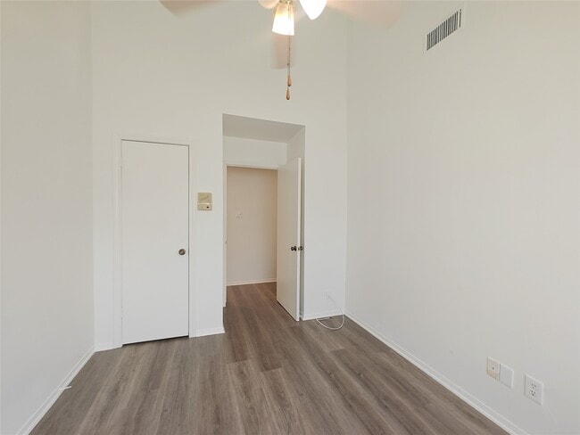 Building Photo - 4539 Acacia St