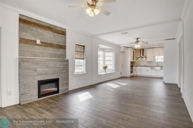 Building Photo - 919 N J St