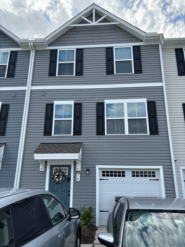 Building Photo - 74 Clara Ct